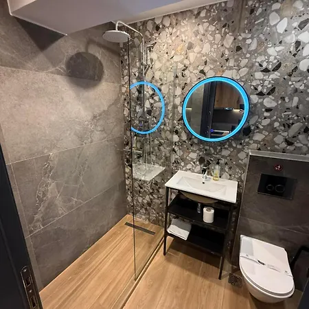 Apartment 8
